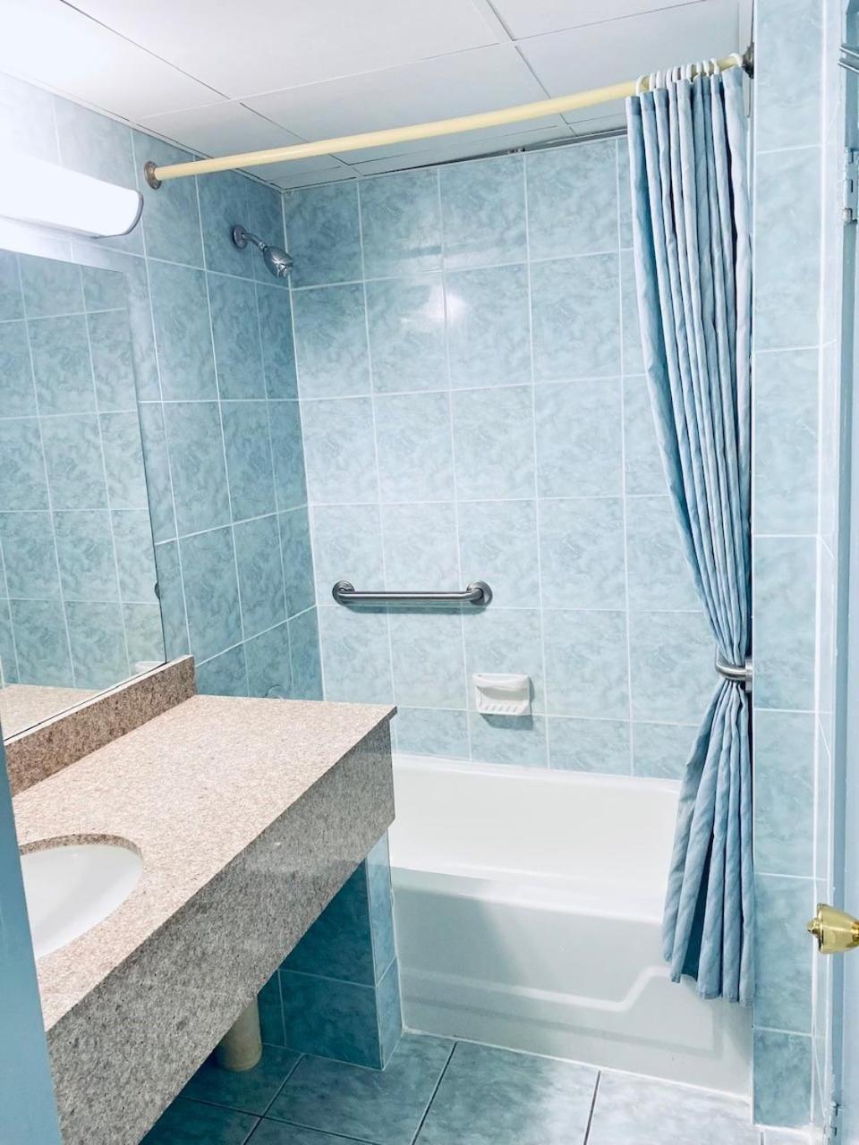 Motel Tides At Stehli Locust Valley