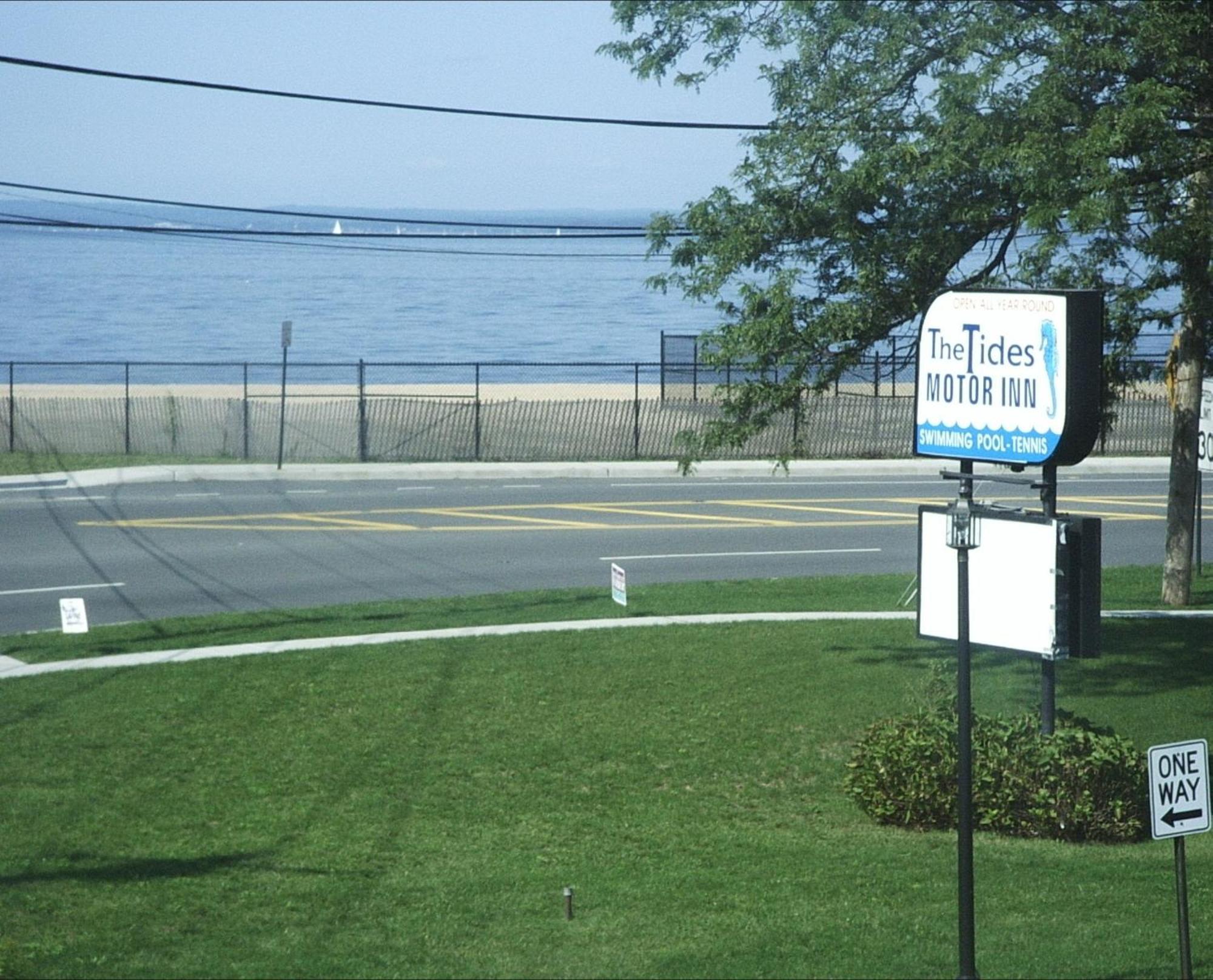 Tides At Stehli 3*